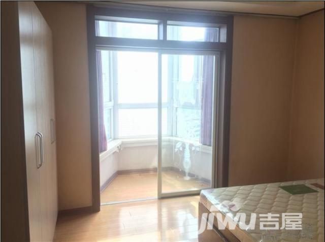 新世纪房产-出售韩国新城精装学区房,房价68万